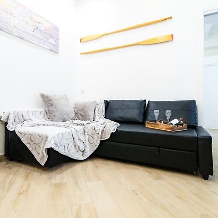 Urban Flat Via Diaz 105 Apartment โกโม ภายนอก รูปภาพ