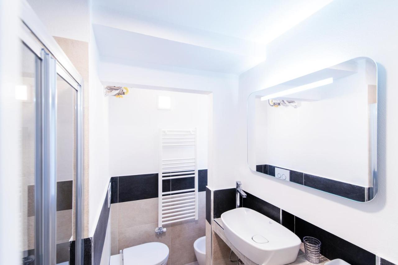 Urban Flat Via Diaz 105 Apartment โกโม ภายนอก รูปภาพ