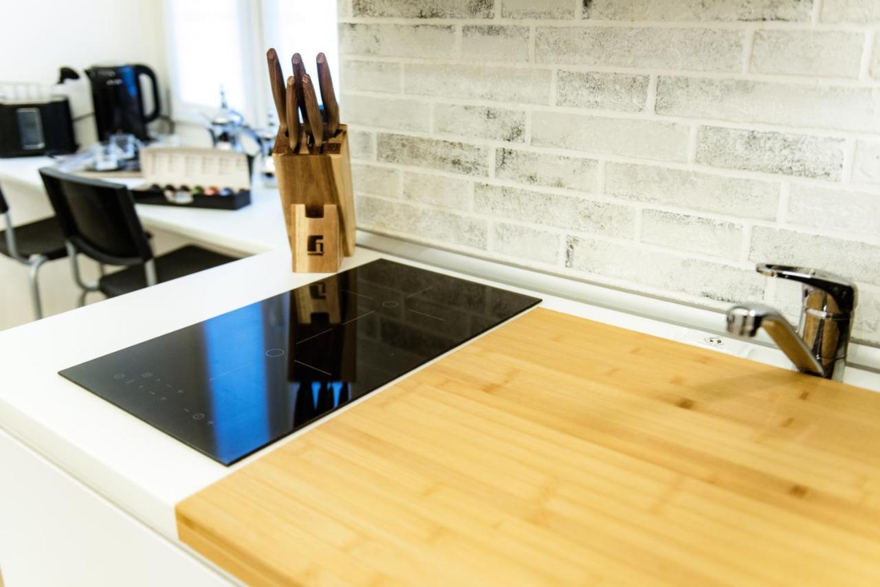Urban Flat Via Diaz 105 Apartment โกโม ภายนอก รูปภาพ